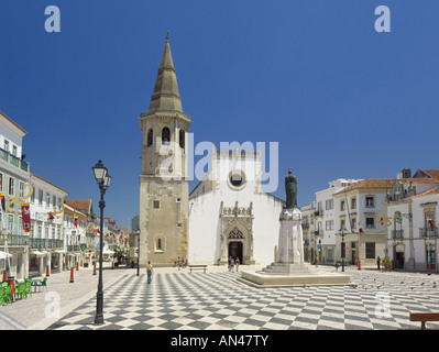 Portugal Ribatejo, Tomar, Praca da Republica l'église de St Jean le Baptiste, Igreja de São João Baptista ( São João Batista ) Banque D'Images