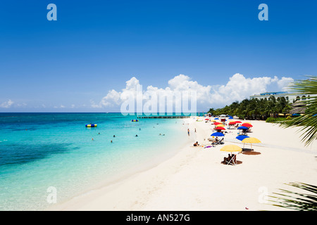 Plage de Doctor's Cave, Côte Nord, Montego Bay, Jamaïque, Caraïbes Banque D'Images