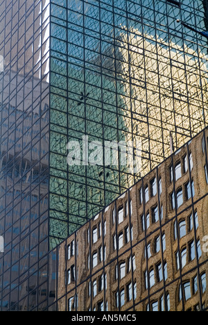 New York City et de réflexions sur les bâtiments Banque D'Images