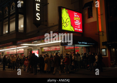 Comment le Grinch a volé Noël au St James Theatre de Broadway Banque D'Images