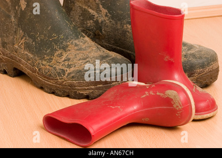 Taille Adulte et enfant Bottes Wellington Banque D'Images