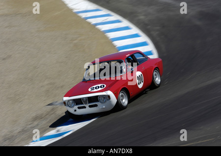 Heather Mozart son Alfa Romeo 1965 courses à la GTA 2006 Monterey Historic courses automobile Banque D'Images