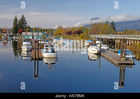 Amarrages bateau Port Alberni Vancouver Island British Columbia Canada Banque D'Images