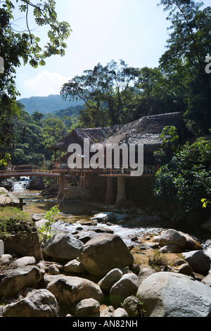 Chinos Restaurant sur Mismaloya River, Mismaloya, Puerto Vallarta, Jalisco, Mexique, côte du Pacifique Banque D'Images
