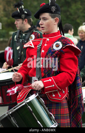 Highlands pipe band d'effectuer dans l'Ayrshire, Ecosse Banque D'Images