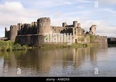 Château de Caerphilly au sud-ouest des fortifications Banque D'Images