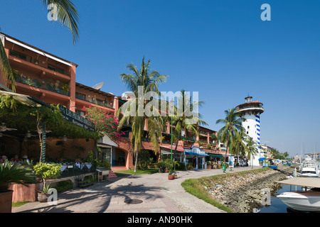 Restaurant Harbourfront, Marina Vallarta, Puerto Vallarta, Jalisco, Mexique Banque D'Images