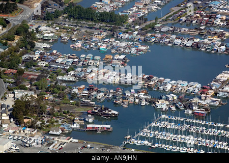 Vue aérienne au-dessus de Sausalito Richardson Bay San Francisco bay houseboats Banque D'Images