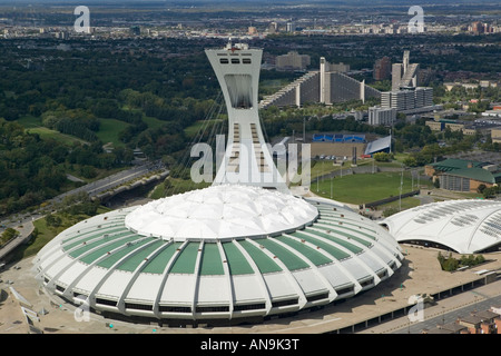 Vue aérienne au-dessus du stade olympique de Montréal Québec Canada Banque D'Images