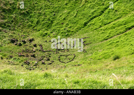 Je t'aime signer fait de pierres en grandes lettres écrites sur Mt Eden Auckland New Zealand Banque D'Images