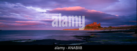 Dernière Lumière Château de Bamburgh Northumberland son intérieurs UK Banque D'Images