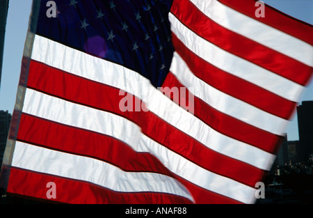 United States stars and stripes flag sur l'arrière du traversier pour passagers, San Francisco, États-Unis Banque D'Images