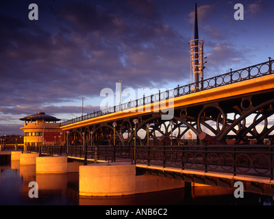 Barrage de la Rivière Tees Stockton on Tees au nord est de l'Angleterre un projet reneneration Banque D'Images