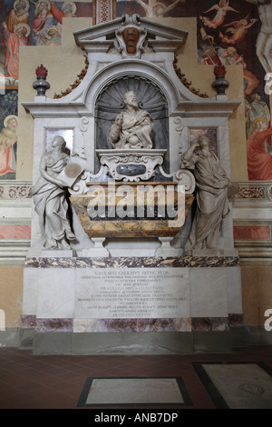 Galileo Galilei tombe dans l'église Santa Croce, Florence, Italie Banque D'Images