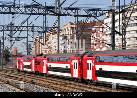 Deux trains de banlieue Renfe série marbre unités électriques, l'Espagne, l'Europe. Zone de service de banlieue. Cercanias Banque D'Images