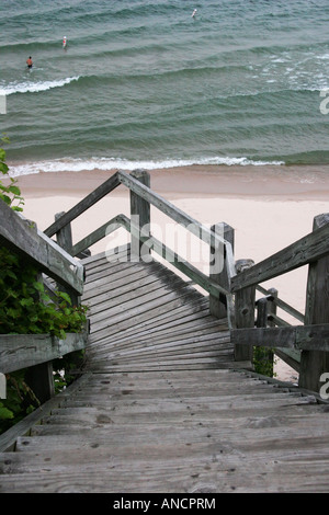 Lac Michigan aux États-Unis escalier en bois à la plage du lac vue de dessus au-dessus de personne aucune verticale fond d'écran fond d'écran haute résolution Banque D'Images