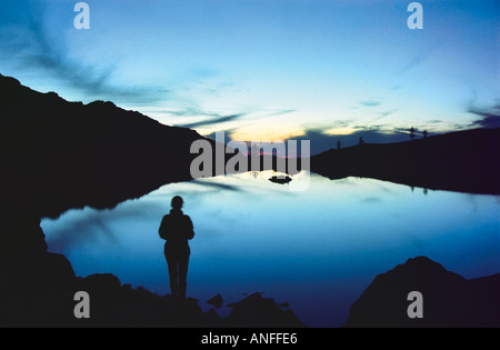 Le Lac Karakol au coucher du soleil la Russie de l'Altaï Banque D'Images