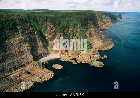 Les falaises le long de la côte de Terre-Neuve, Canada. Banque D'Images