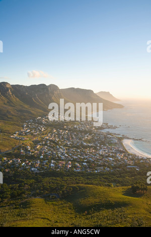 Camps Bay et les 12 apôtres Cape Town Afrique du Sud Banque D'Images