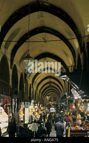 Alley à l'intérieur du Grand Bazar, Istanbul, Turquie Banque D'Images