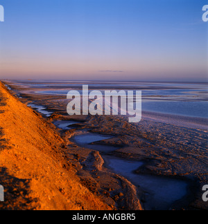 Chott el Djerid Tunisie Endorheic Salt Lake plus grande casserole de sel du désert du Sahara au coucher du soleil Banque D'Images