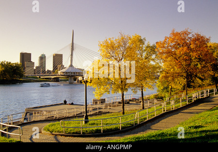 Toits de Winnipeg/automne de Saint-Boniface, Manitoba, Canada. Banque D'Images