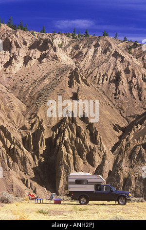 Camping par région de la rivière Chilcotin, Hoodoos, canyon Farwell, British Columbia, Canada. Banque D'Images