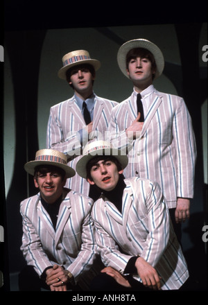 BEATLES sur une émission de télévision britannique en 1964 Banque D'Images