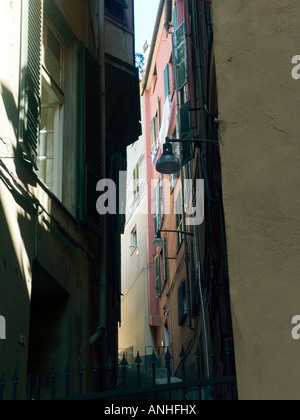 Petite allée à Gênes Ligurie Italie Banque D'Images