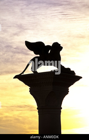 Réplique de la Leo di San Marco à l'extérieur de l'hôtel vénitien et Casino Las Vegas NEVADA USA Banque D'Images