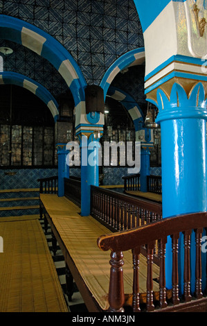 L'intérieur d'El-Ghriba Synagogue sur l'île de Djerba Banque D'Images