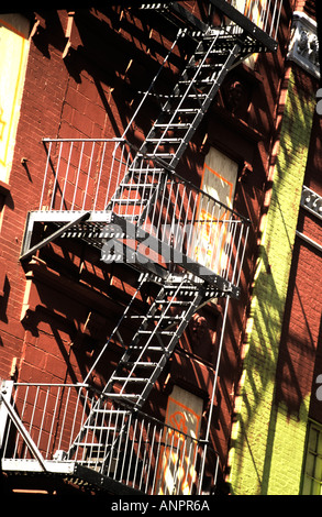 Classic New York fire escape Banque D'Images