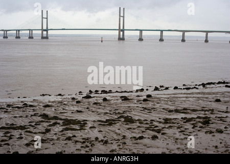 La suspension centrale de la deuxième travée Severn Crossing bridge reliant l'Angleterre et du Pays de Galles de l'autre côté de la rivière Severn. Banque D'Images