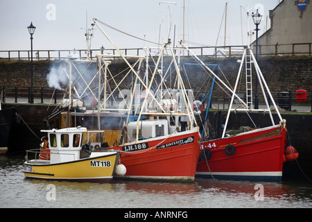 Bateaux de pêche dans le port de Bristol, Cumbria Banque D'Images