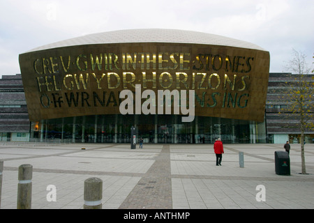 Le Millenium Centre, Docks de Cardiff. Roald Dahl Plass, la baie de Cardiff, Cardiff, Pays de Galles, Royaume-Uni Banque D'Images