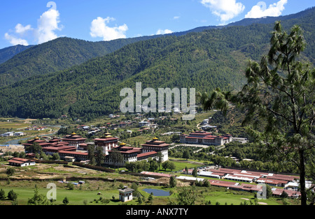 Vue sur le monastère Tashichho-Dzong, Bhoutan, Thimphu Banque D'Images