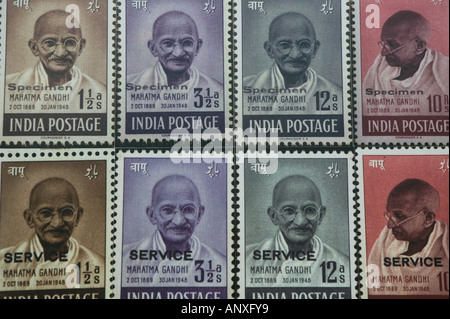 L'Inde, Delhi : Raj Ghat, Gandhi Memorial Museum, Images de Gandhi sur les timbres Banque D'Images