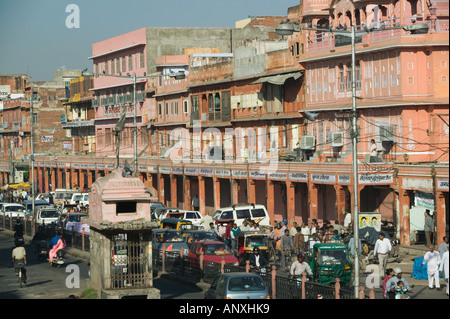 L'INDE, Rajasthan, Jaipur : Trafic / Chandpol Bazar / Vieux Jaipur Banque D'Images