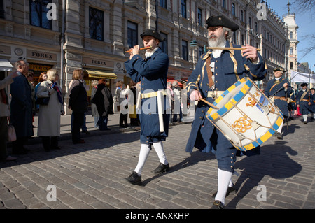 Un défilé de l'histoire de Helsinki (Helsingin association jour Historiapäiväyhdistys) au cours de la partie d'Helsinki, Helsinki, Finlande Banque D'Images