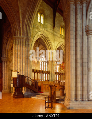 L'Eglise Holy Rude, Stirling, Ecosse, Royaume-Uni. Vue du passage à niveau de la Chorale Banque D'Images