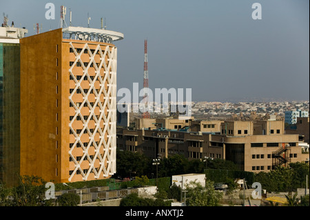 L'Inde, de l'Andhra Pradesh, Hyderabad : HITEC City, centre important de l'industrie indienne du logiciel Centre d'appel. Cybertower Office Building Banque D'Images