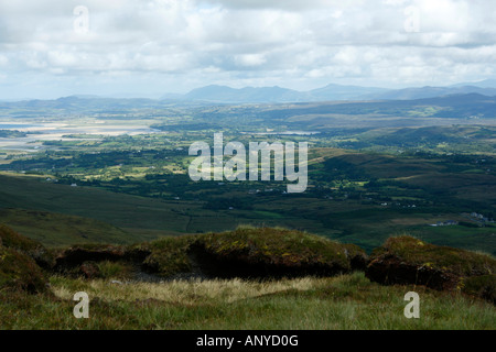 Vue de l'ensemble de la montagne Muckish Creeslough et vers Clonmass Downings Bay, Bay et la baie de Sheephaven, Donegal, Irlande Banque D'Images