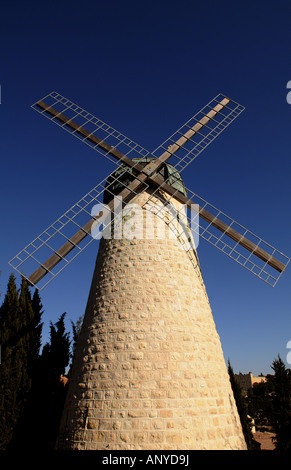 Le beau moulin dans Michkenot Sha'anim Jérusalem Israël Banque D'Images