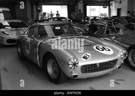 Ferrari 250 swb dans les fosses silverstone Banque D'Images