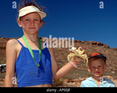 Les enfants à Red Bluff camping Banque D'Images