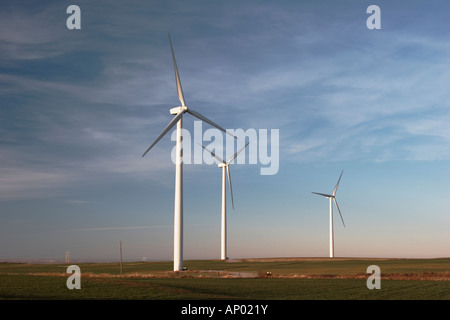 Moulins à vent géants à wind mill farm au Texas Banque D'Images