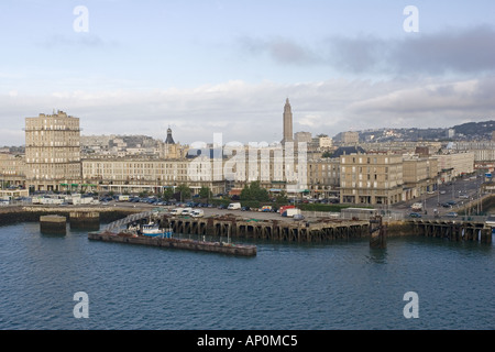 Nouveaux bâtiments de port en ville du Havre France Banque D'Images