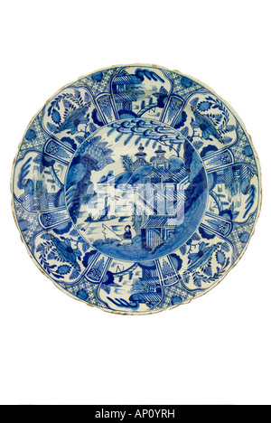 Plaque chinoise motif saule bleu earlf chinois premier floral design porcelaine d'exportation four famille plus de vitrage vitrage figure figura Banque D'Images