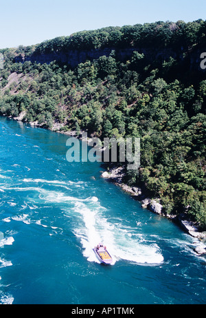 Whirlpool Jet bateau sur la rivière Niagara, en aval des chutes du Niagara, Ontario, Canada Banque D'Images