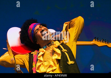 CARLTON POWARD joue hommage à Jimi Hendrix de la SF l'été de l'amour Revue MONTEREY POP FESTIVAL 2007 CALIFORNIE Banque D'Images